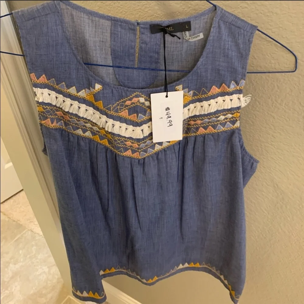 NWOT THML Embroidered Chambray Top - Picture 6 of 8